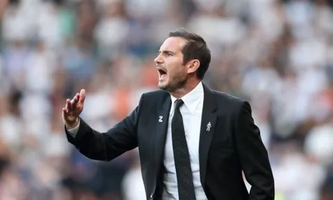 Sắp gặp Man Utd, huyền thoại Chelsea gửi "thư khiêu chiến" Mourinho
