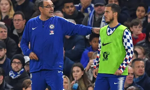 Sarri bị trò 'tố' mê tín sau chiến thắng kỷ lục của Chelsea