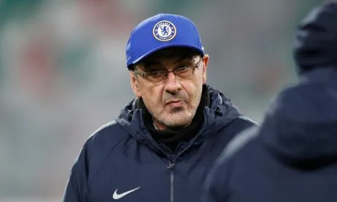 Sarri: "Cậu ấy đang dần trở thành tiền vệ xuất sắc không chỉ ở Anh"