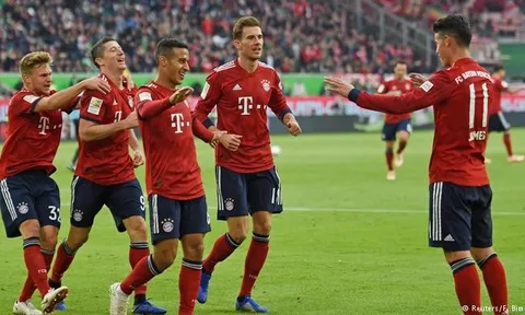 Sát thủ ghi 2 bàn, 1 kiến tạo giúp 10 người Bayern vượt khủng hoảng