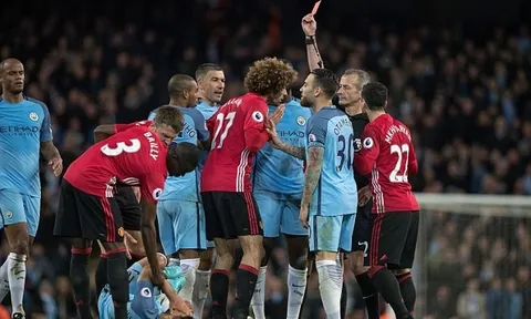 Sau 18 tháng, Mourinho vẫn giữ mối hận với 1 cầu thủ Man City