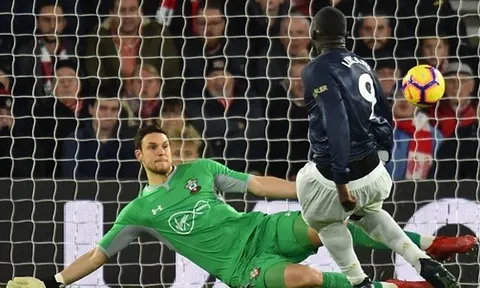 Sau 3 tháng, Lukaku mới làm được điều này cho Man Utd