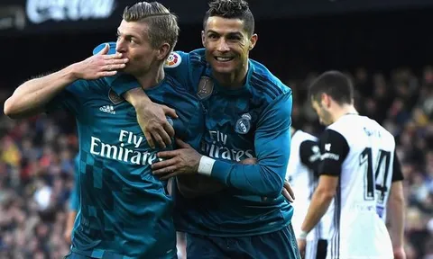 Sau Isco, đến lượt Kroos nóng mặt khi bị hỏi về Ronaldo
