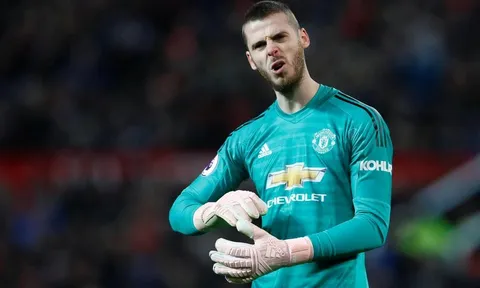 Sau Pogba, Juventus tính 'cướp' luôn De Gea khỏi Man Utd