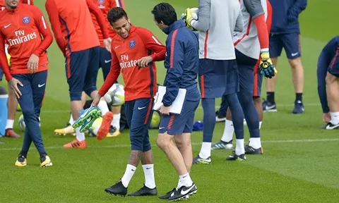 Sau thẻ đỏ, Neymar chủ động "làm hòa" với Unai Emery