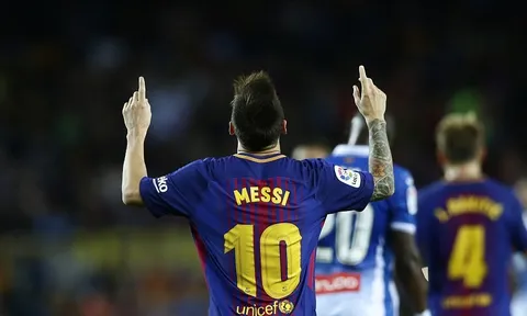 Sau trận thắng Espanyol, Messi khiến báo chí 'cạn lời'