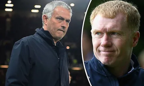 Scholes nói điều không ngờ về Mourinho