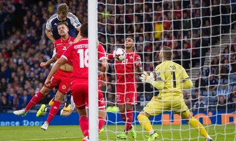 Scotland 2-0 Malta: Giấc mơ dần thành hình