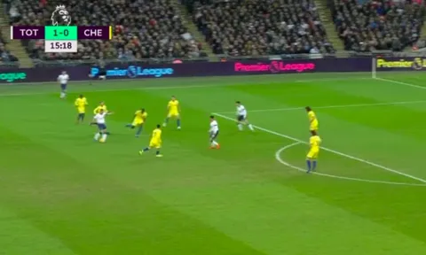 Fan Chelsea chỉ đích danh "gián điệp" trong bàn thắng của Harry Kane