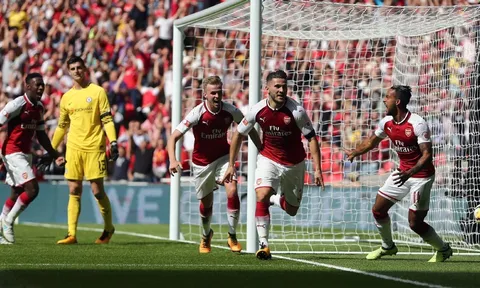 Sead Kolasinac: Hậu vệ trái hay nhất Ngoại Hạng Anh?