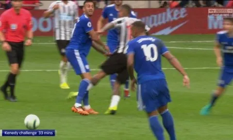 Lập kỷ lục tồi tệ, người của Chelsea bị CĐV Newcastle 'ném đá không thương tiếc'