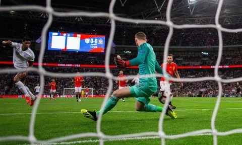 NÓNG! Sau Fellaini và Shaw, thêm trụ cột Man Utd dính chấn thương