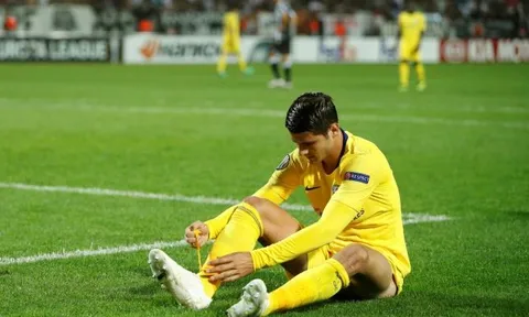 HLV Sarri thừa nhận sự bất lực với Alvaro Morata