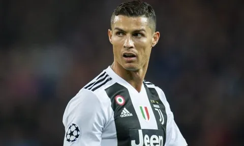 Ronaldo chọn 5 ứng viên cho danh hiệu Ballon d’Or: Messi ở đâu?
