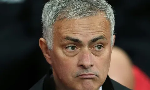 Mourinho: "Cậu ấy thay đổi cả kế hoạch của chúng tôi"