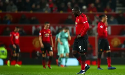 Lukaku sốc sau thông điệp của Mourinho