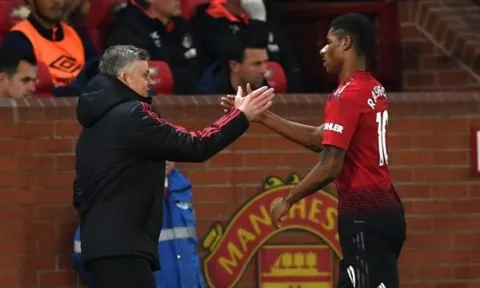 Tiết lộ: Solskajer đã đến 3 tuần trước khi Mourinho ra đi và làm 1 điều tuyệt vời