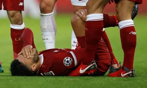 "NHM Arsenal luôn dè bỉu khi tôi chấn thương"