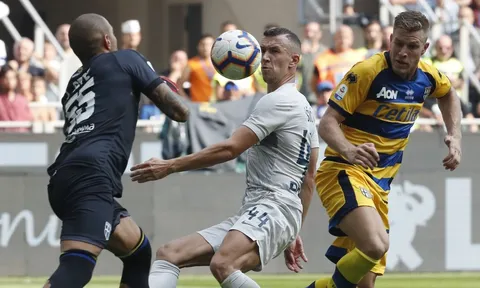 Serie A đêm qua: Napoli trở lại, báo động cho Inter