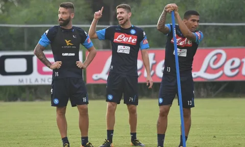 Serie A gây khó, không thể làm giảm nhuệ khí Napoli