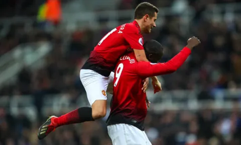 'Siêu dự bị' lại nổ súng, Man United chỉ còn kém top 4 đúng 6 điểm