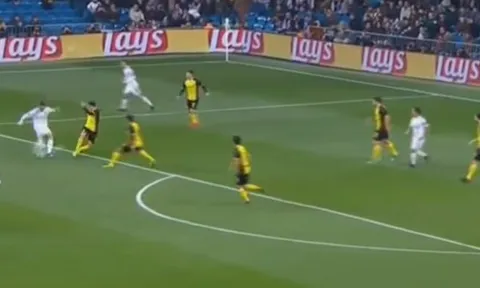 Siêu phẩm của Ronaldo trước Dortmund