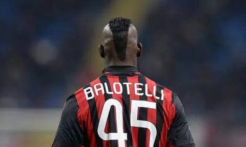 Siêu phẩm để đời của Mario Balotelli