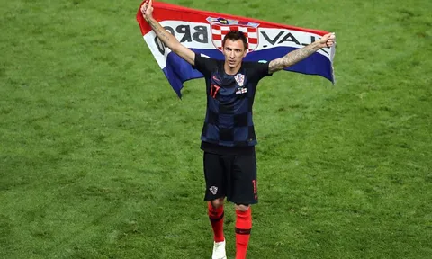 'Siêu tiền đạo' Mandzukic trở lại, Croatia đánh dấu cột mốc lịch sử