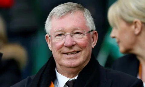 Sir Alex đã nói gì với 'sếp' khi không được cấp tiền mua người?