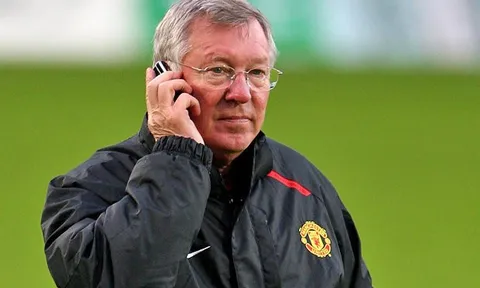 "Sir Alex gọi cho tôi nhưng tôi đáp: "Xin lỗi, tôi sẽ đến Arsenal"