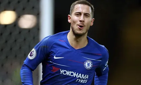 'Có lẽ Sarri nên sấy tóc Hazard mỗi tuần...'