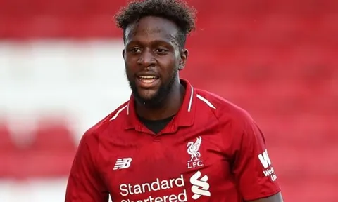 Nóng: "Bom xịt" Liverpool chuẩn bị tái hợp Karius?