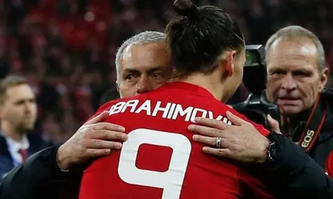 Mourinho bị chỉ trích, Ibra đứng lên đập tan dư luận