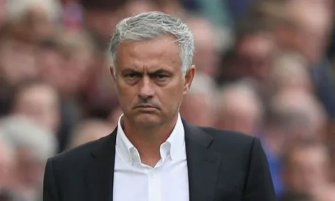 HLV Mourinho phát biểu 'cực chất' về trận đấu với Tottenham