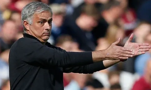 Mourinho: "Chẳng có mâu thuẫn nào ở đây cả"