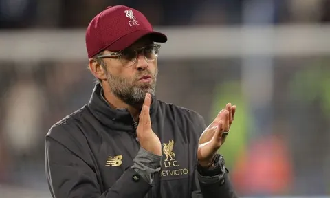 'Liverpool chơi bóng như một chú chó không có đồ chơi yêu thích'