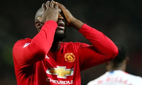 Danny Mills nói lời chuẩn xác về hoàn cảnh của Mourinho