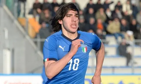 Liverpool gây sốc với 'tiểu Pirlo', tương lai thương vụ sao 25 triệu bảng của MU mập mờ