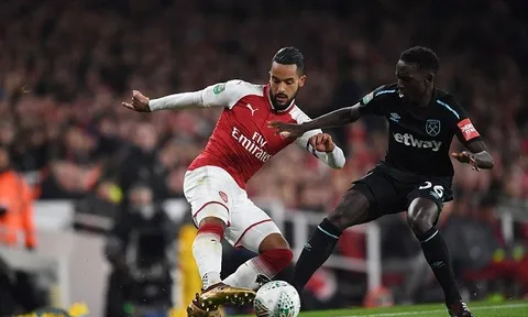 So sánh tốc độ giữa Bellerin và Walcott
