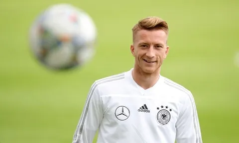 "Soái ca" Marco Reus đốn tim fan trong màu áo tuyển Đức