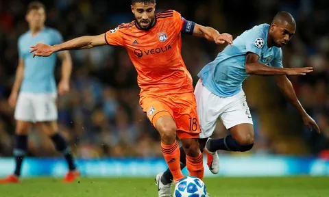 SỐC: Cầu thủ Man City cãi nhau to sau thất bại