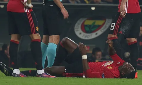 SỐC: Không phải 6 tuần, Pogba nguy cơ nghỉ hết năm