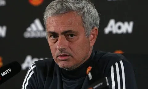Nóng: Mourinho họp báo bất thường, Man Utd sắp có "biến"?