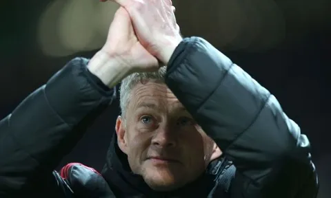 Sốc! Pep Guardiola nhờ sự trợ giúp từ Solskjaer