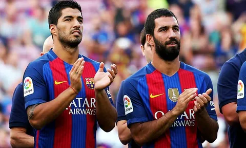 Sốc! Sao Barca mang theo súng sau khi đấm vỡ mũi ca sĩ nổi tiếng