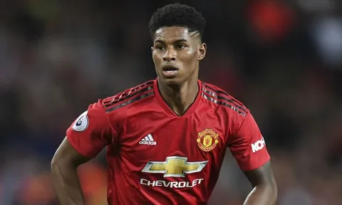 Sốc! Thần đồng 21 tuổi sắp hưởng lương ngang Marcus Rashford