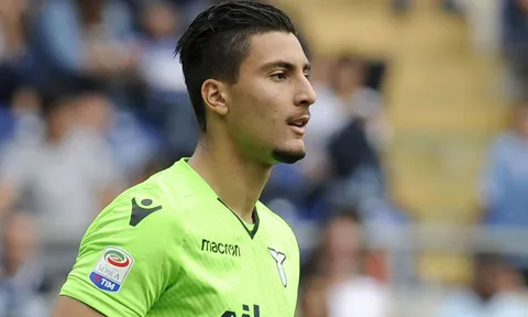 SỐC với thủ thành xuất sắc nhất Serie A hiện tại