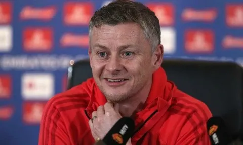 Solskjaer "doạ" PSG bằng 3 từ, xác nhận 2 sao Man Utd vắng mặt