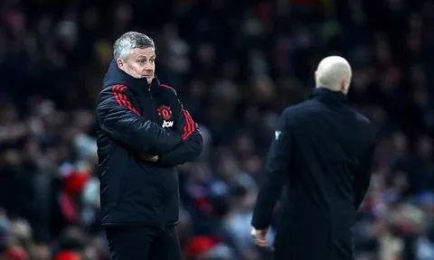 Solskjaer bị ngắt mạch toàn thắng vì học Mourinho?