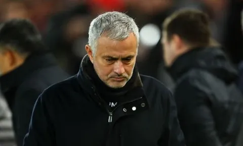 SỐC: Solskjaer ám chỉ chiến thuật của Mourinho là "ngu ngốc"?